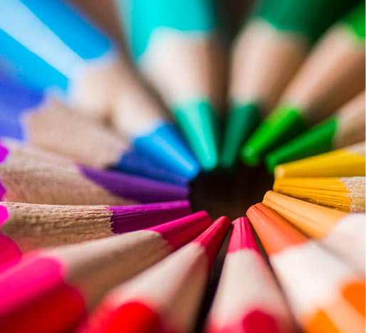 Some colored pencils made with wood and with intense colours.